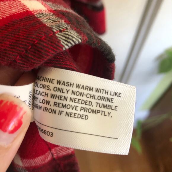 Duluth Trading Co Red Plaid Flannel Shirt M 100% Cotton Vented Workwear Outdoor - Picture 5 of 9